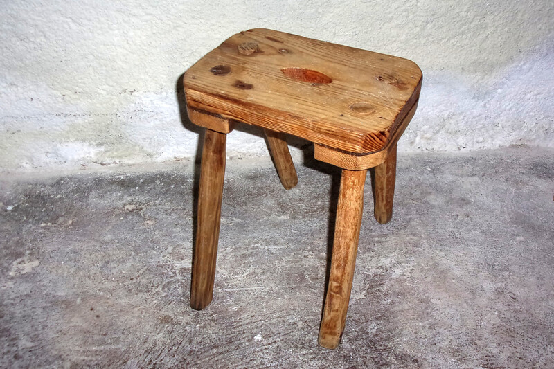 Sgabello per mungitura